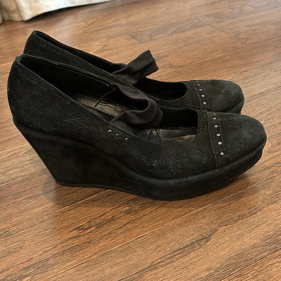 Cordani blk suede platform wedges size 9.5/10 - label is missing - Picture 5 of 9